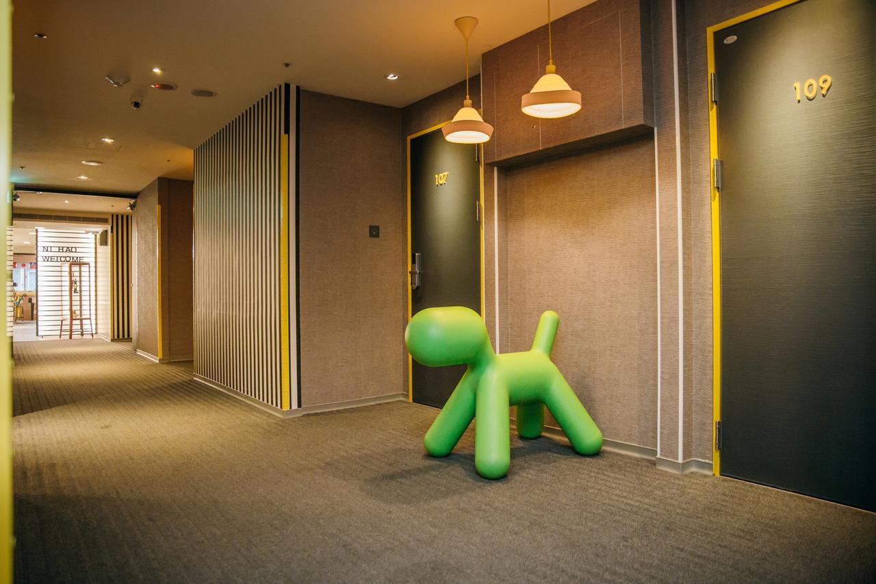 Click Hotel - Ximending Branch Тайпей Екстериор снимка