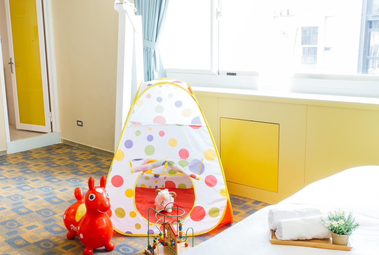 Click Hotel - Ximending Branch Тайпей Екстериор снимка