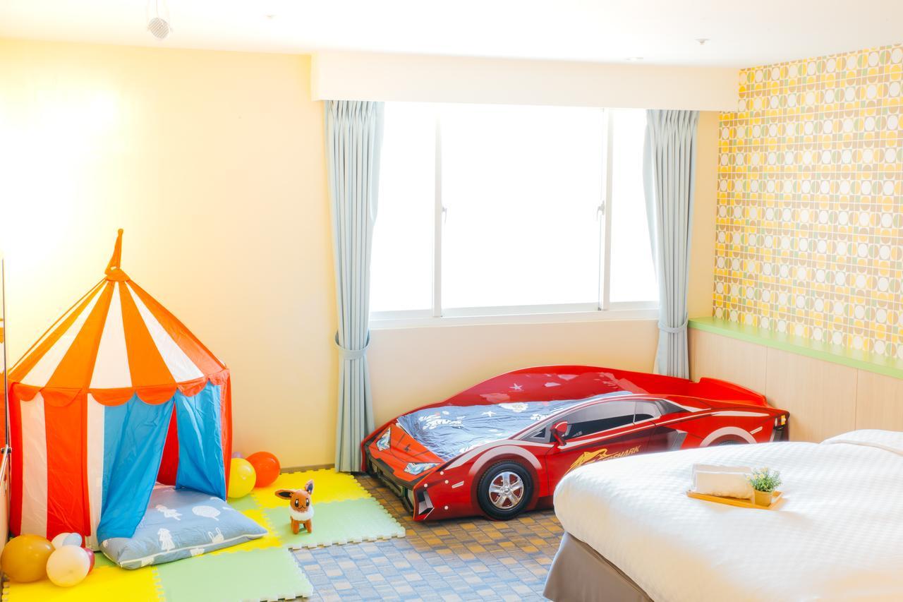 Click Hotel - Ximending Branch Тайпей Екстериор снимка